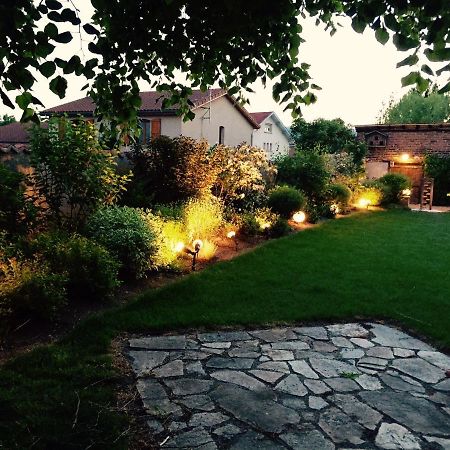 La Tonnellerie Bed & Breakfast Montbrison Bagian luar foto