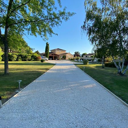 La Tonnellerie Bed & Breakfast Montbrison Bagian luar foto