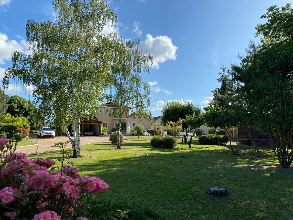 La Tonnellerie Bed & Breakfast Montbrison Bagian luar foto