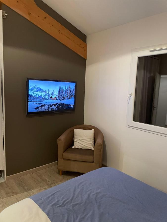 La Tonnellerie Bed & Breakfast Montbrison Bagian luar foto