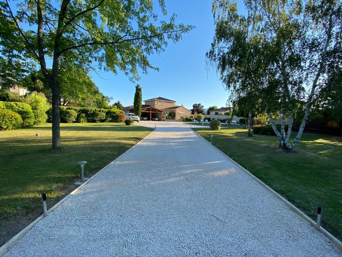 La Tonnellerie Bed & Breakfast Montbrison Bagian luar foto